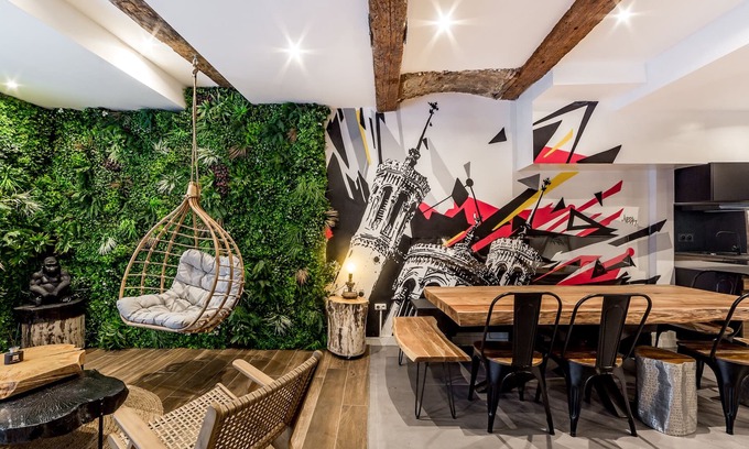 Old Lyon Apartment | The Saint George