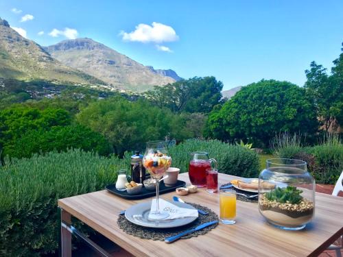 Hout Bay House | The Salt House Guest House in Hout Bay
