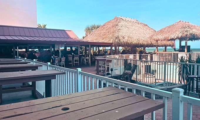 Daytona Beach Condo | The Salty Fountain