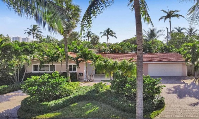 Santa Barbara Estates House | The Sandbar Villa Sum
