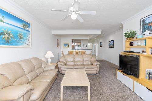 Sandbridge Apartment | The Sandbridge Dunes - The Wave 205