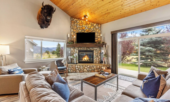 Big Sky Ski Chalet | The Sapphire Lodge - Big Sky Town Center