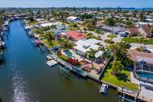 Coral Shores House | The Sapphire Sea Star