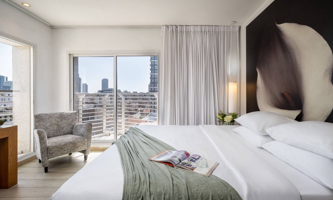 Kerem HaTeimanim Hotel | The Savoy Tel-Aviv, Sea Side