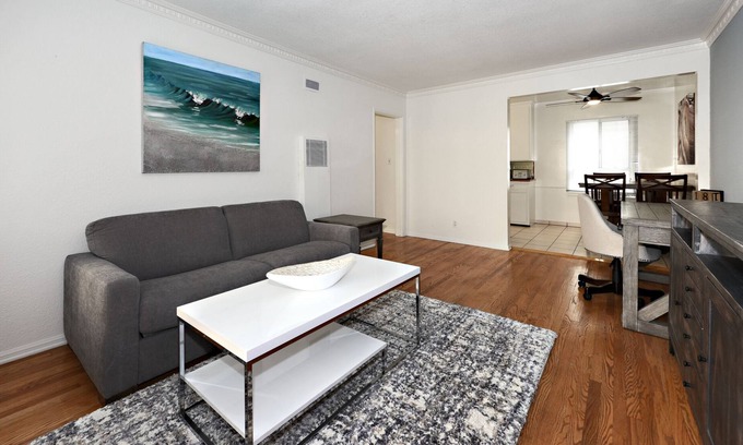 Mar Vista Apartment | The Sawtelle 7