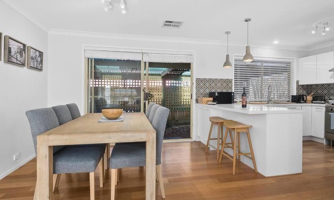 Moss Vale House | The Scotty House - EV and pet friendly