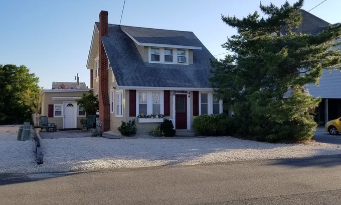 Surf City House | The Sea Tulip! (PET and Family Friendly)