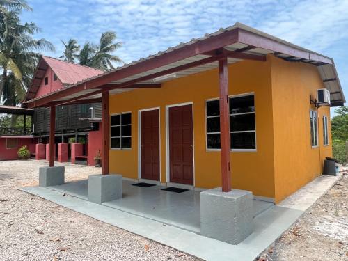 Alor Gajah Hotel | The Seashell Family Room Melaka Kuala Sg Baru