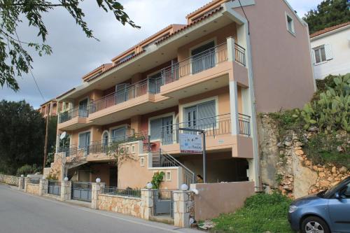 Agia Efimia Apartment | The Seasons of Nickolas