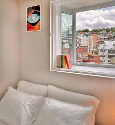 Changsin-dong Apartment | The Seoul city wall house