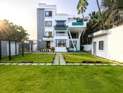 Pondicherry Beach Hotel | The Serene Shores - Luxury Private Villa