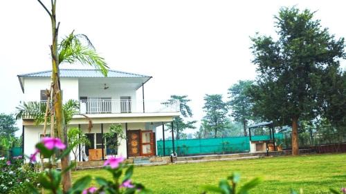 Noida Villa | The Serenity Retreat