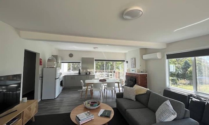 Adventure Bay House | The Shack on Francis