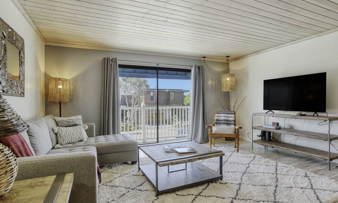 Pismo Beach Condo | The Shell Finder Steps from Ocean - Monthly Rental