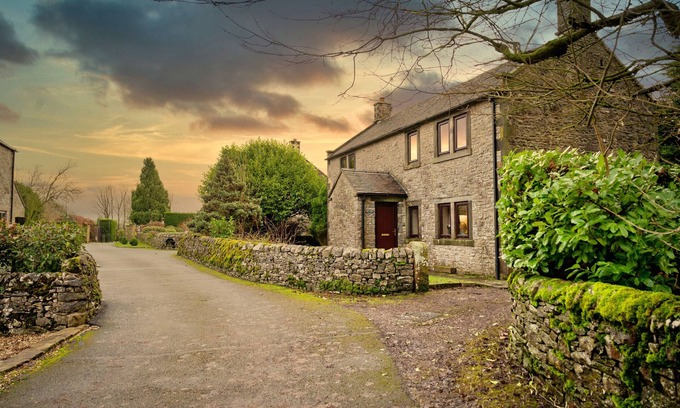 Alstonfield House | The Shires at Alstonefield