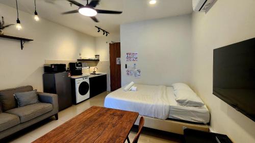 Downtown Kota Kinabalu Apartment | THE SHORE KK CITY VIEW S15 By BC 亚比城市景观
