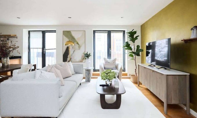 Weavers Apartment | The Shoreditch Retreat - Inviting 2BDR Apartment