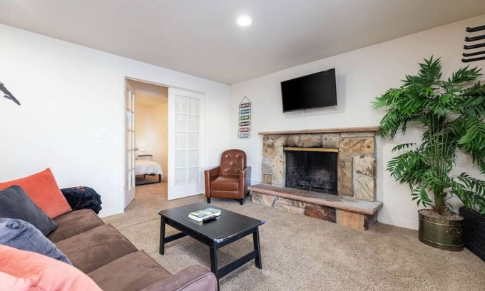 Cottonwood Heights House | The Shredder's Shanty - Close to Ski Resorts!