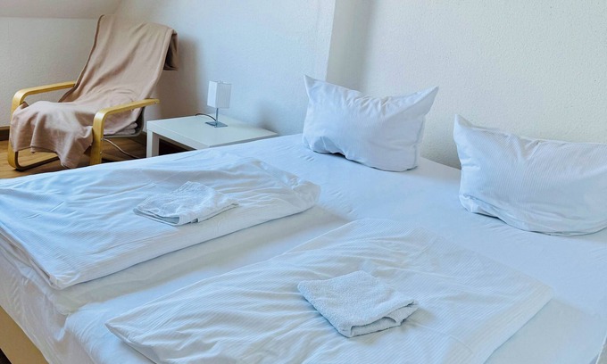 Plauen Apartment | The Siegen family residence - 5 min to the city center