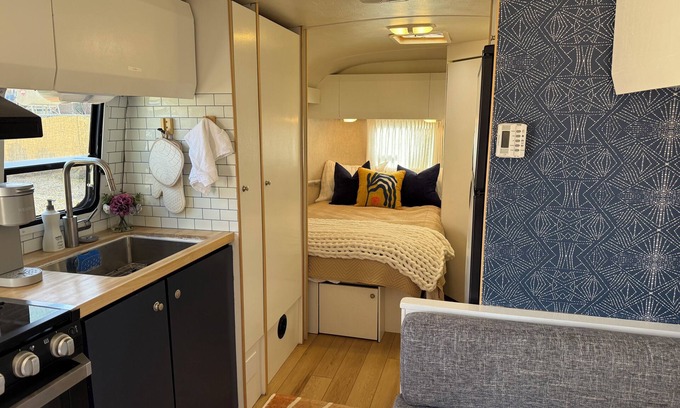 Hurricane House | The Silver Oasis - Airstream Camper Trailer in Hurricane, Utah near Zion Park +n
