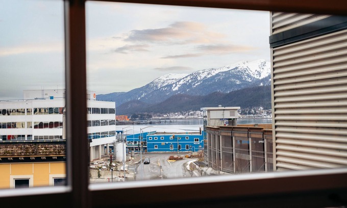 Downtown Juneau Hotel | The Silverbow Inn