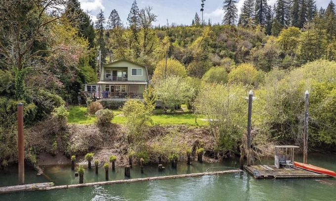 Mapleton House | The Siuslaw Barnhouse