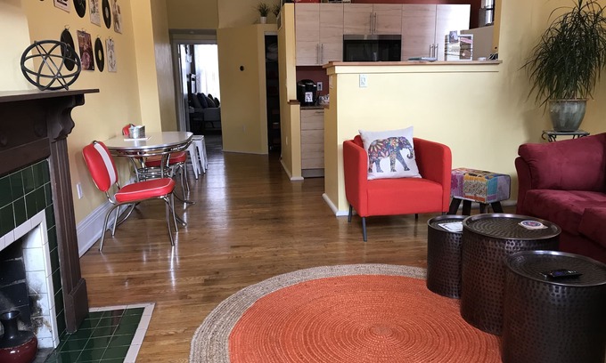 Covington House | The Slanted House - Charming and Cozy!