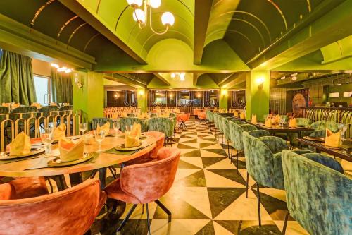 Thousand Lights West Hotel | The Slate Gsilver Hotels Nungambakkam