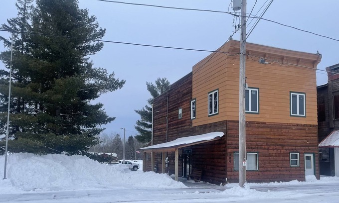 Ewen House | The Sled Stop On Cedar