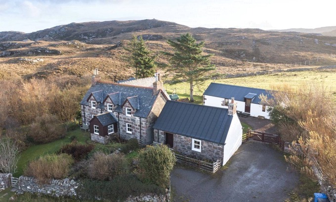 Stoer Cottage | The Smithy House & Cottages