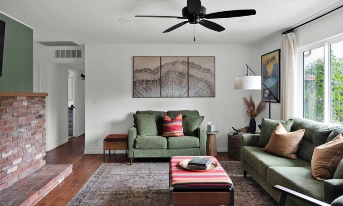 Redding House | The Songbird 99 - Pool, Hot Tub, Pet Friendly, EV