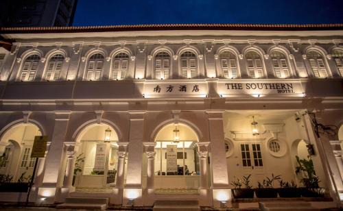 Downtown George Town Hotel | The Southern Boutique Hotel