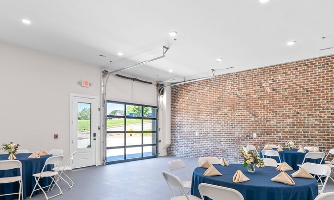 Clarksville Apartment | The Space at The Spot (281 Liberty Parkway)
