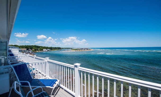 Ogunquit Hotel | The Sparhawk Oceanfront Resort