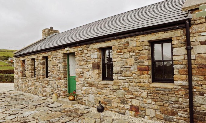 Kilcar House | The Spinner's Cottage