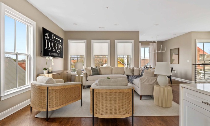 Cannonborough Elliotborough House | The Spring | Luxury Retreat w/Patio