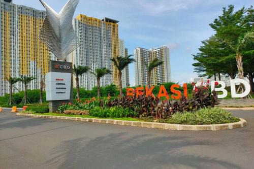 Bekasi Apartment | The Springlake and View Summarecon Bekasi Studio MDN Furnish and WiFi