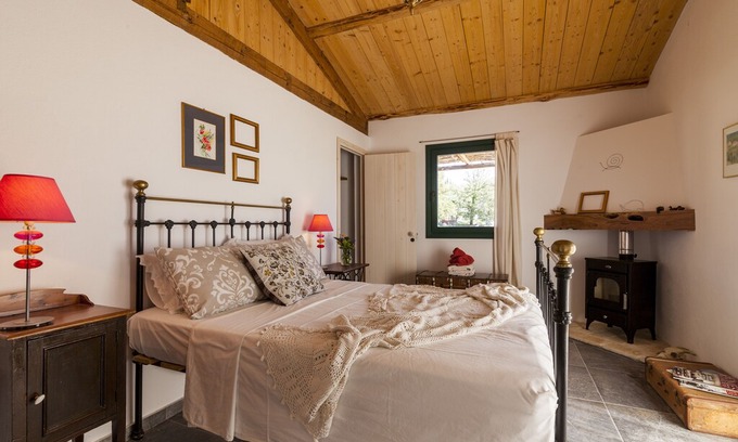 Ano Korakiana Cabin | The stable cottage in Ano Korakiana