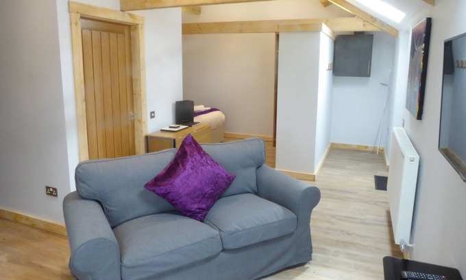 Arden Apartment | The Stables Upper Cottage 7 (Auchendennan) - sleeps 2 guests in 0 bedrooms