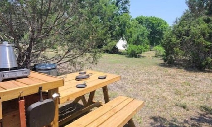 Kempner RV Rental | The Stallion Tent (new ac installed)