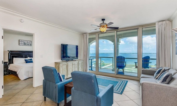 Pensacola Beach Condo | 🐠 The Starfish @ Portofino P5-706 🐠