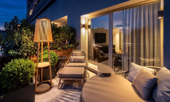 Nisantasi Hotel | The Stay Boulevard Nisantasi