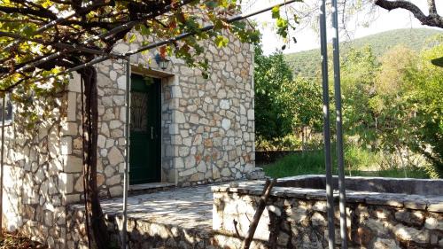 Poulata House | The Stone House-Zacharatos Nikolaos
