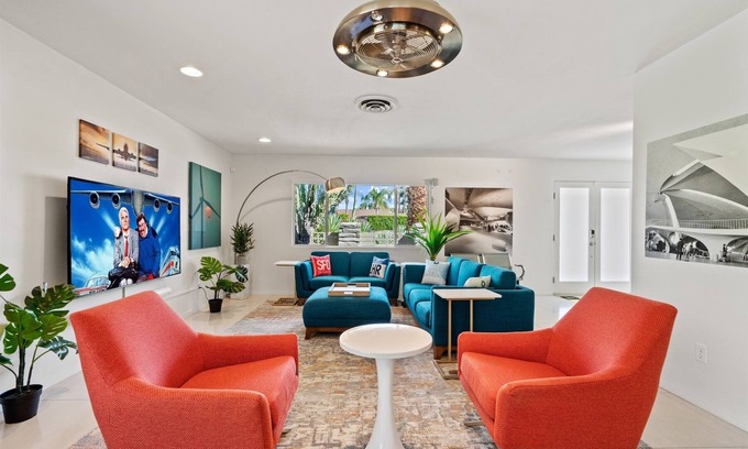 Palm Springs House | The Stopover Aviation themed house with pool and spa
