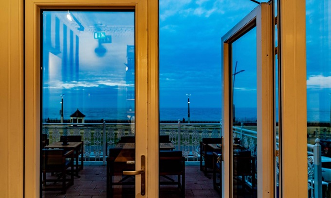 Bray Hotel | The Strand Hotel, the former residence of Oscar Wilde