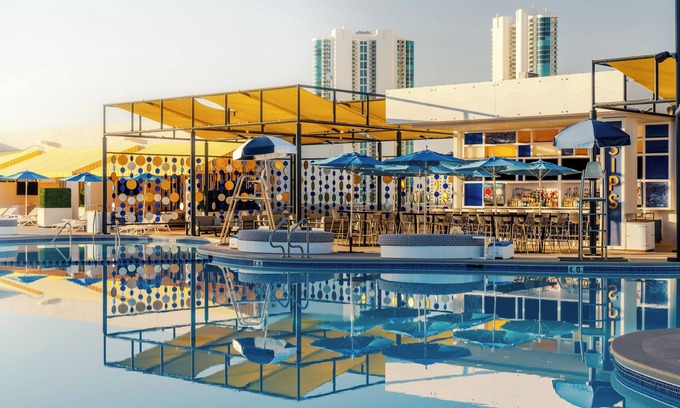 Gateway District Resort | The STRAT Hotel, Casino & Tower