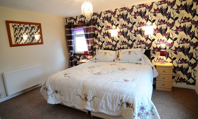 Tummel Bridge Cottage | The Studio Holiday Cottage is set in an ideal location to visit Scotland.
