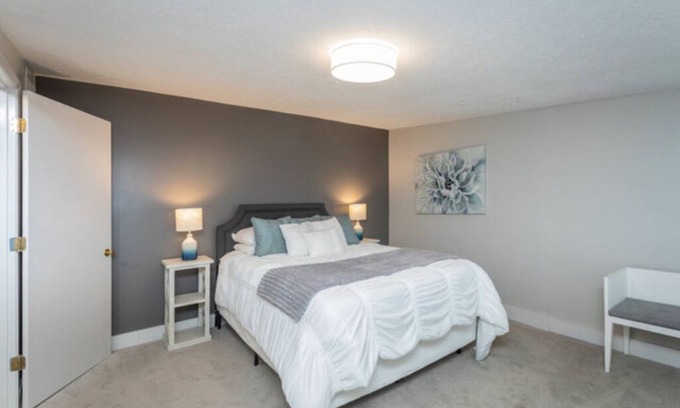 Harrisonburg Apartment | The Sugar Maple - Suite