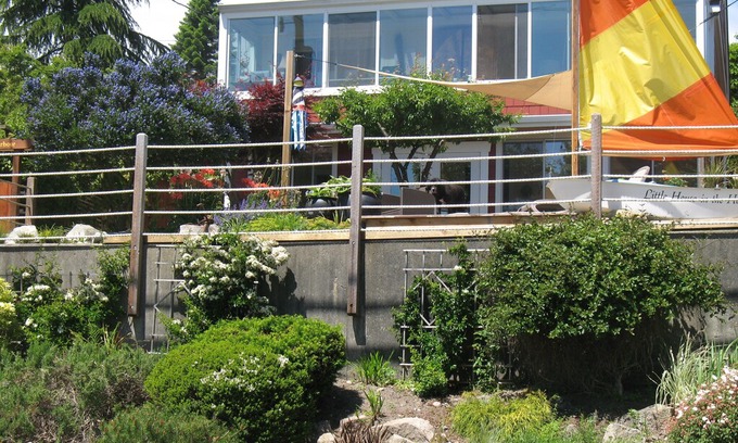 Gibsons House | The Suite at Little House in the Harbour, Gibsons BC