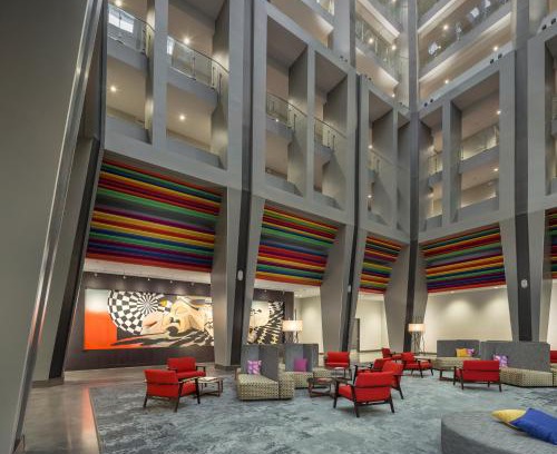 Roselawn Finance Hotel | The Summit Hotel